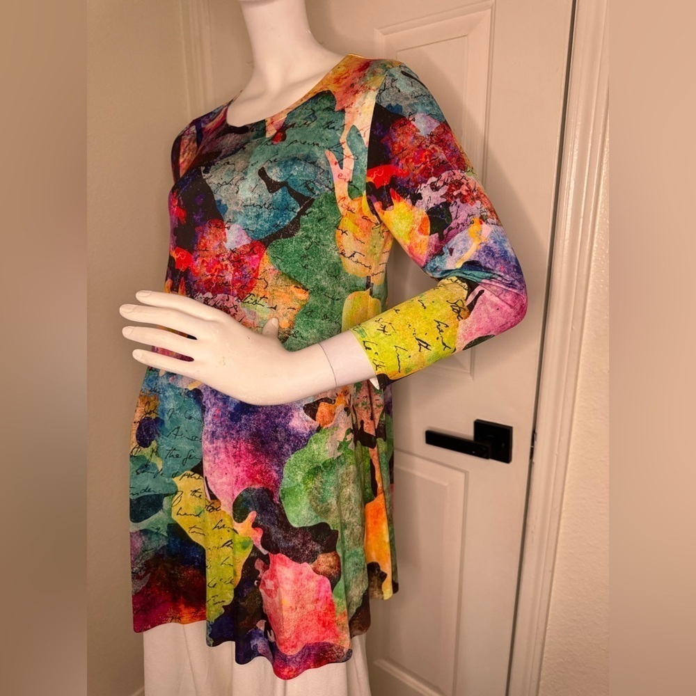 Amma Colorful Abstract Long Sleeve Tunic Size Medium. I#54 - Picture 3 of 9
